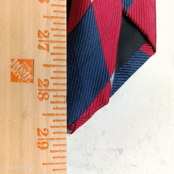 Bill Blass Stylish Red and Blue Men's Tie Necktie Geometric Argyle Red Blue Silk - Picture 10 of 13